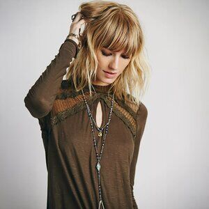 Free People New Romantics Ruby Jane Tee in Green - sz Small
